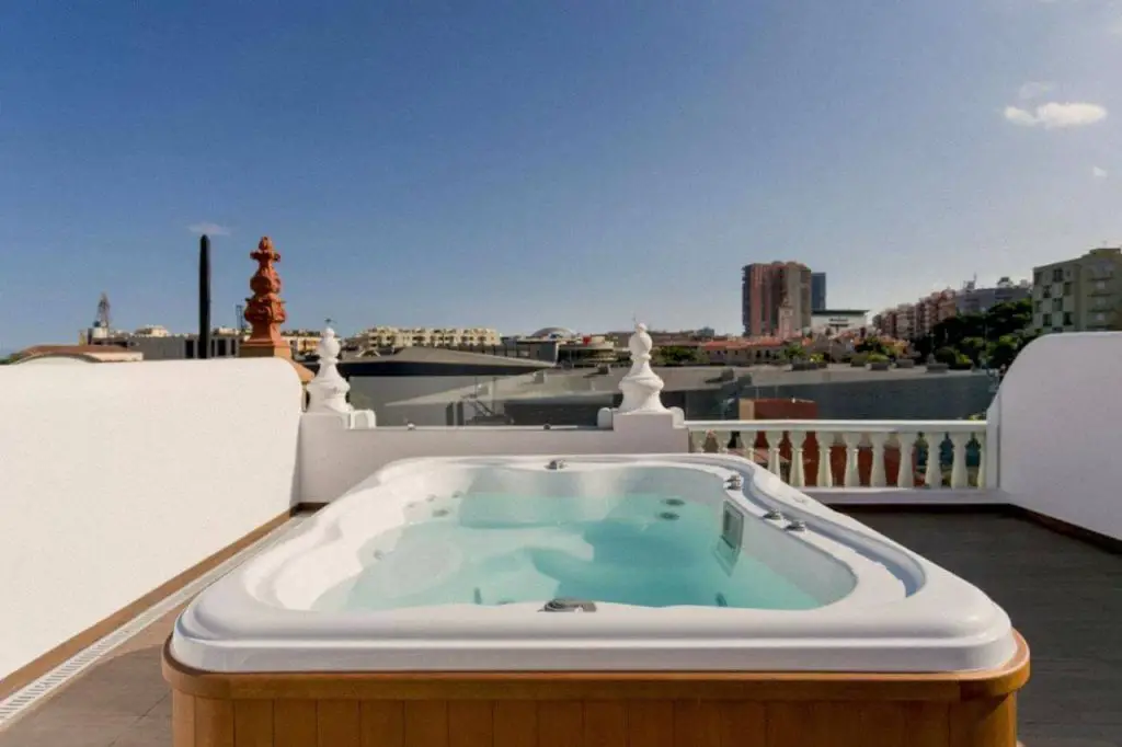 Palacio de Daoiz lofts Hot tub