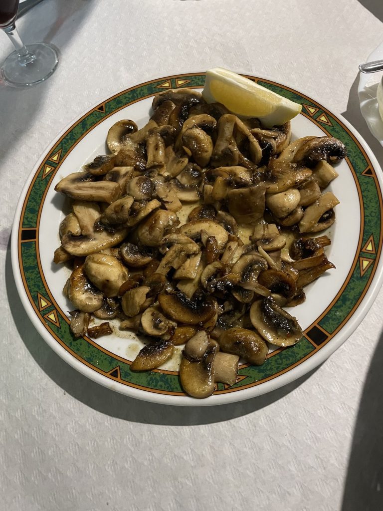 La Pedrera de Cho Camilo - Champiñones a la Pedrera